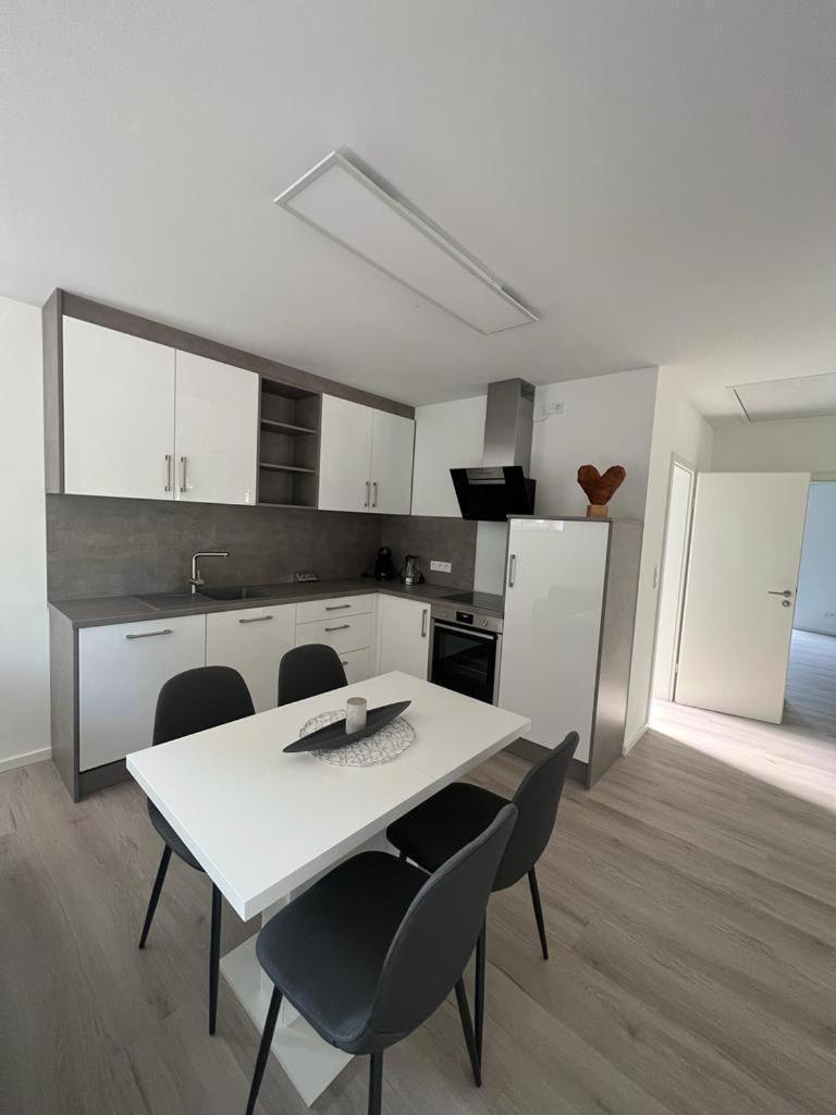 Ferienwohnung: Waldblick Hatten Esterno foto